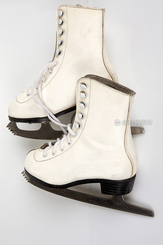 一双溜冰鞋