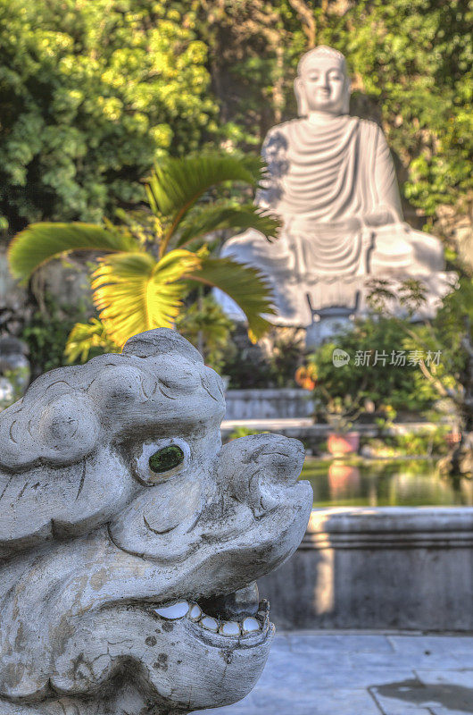 佛像在佛教寺庙，越南