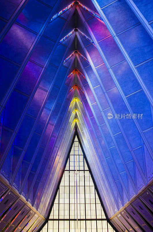 科罗拉多斯普林斯的空军学院教堂