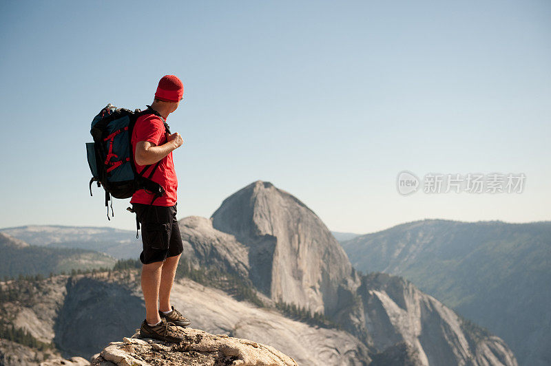 徒步旅行在约塞米蒂