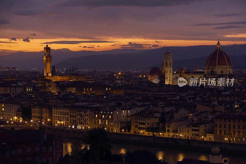 夜景全景佛罗伦萨城市景观
