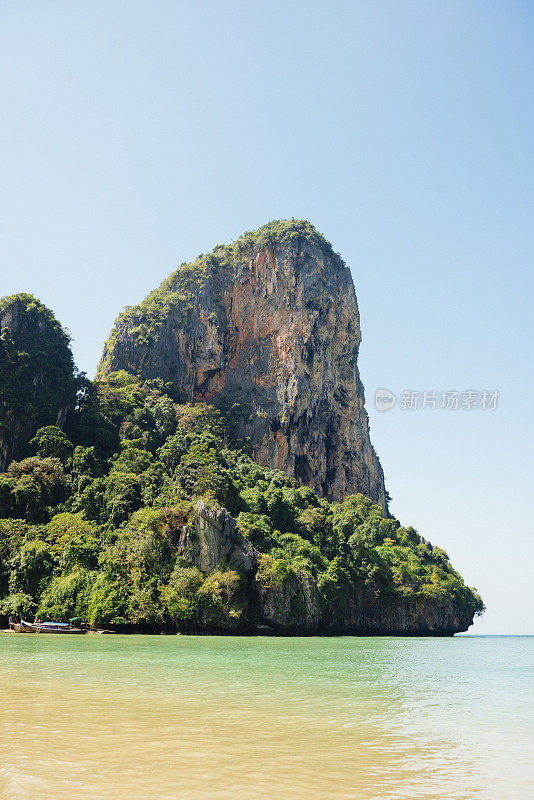 泰国甲米的热带拉伊海滩景观自然背景