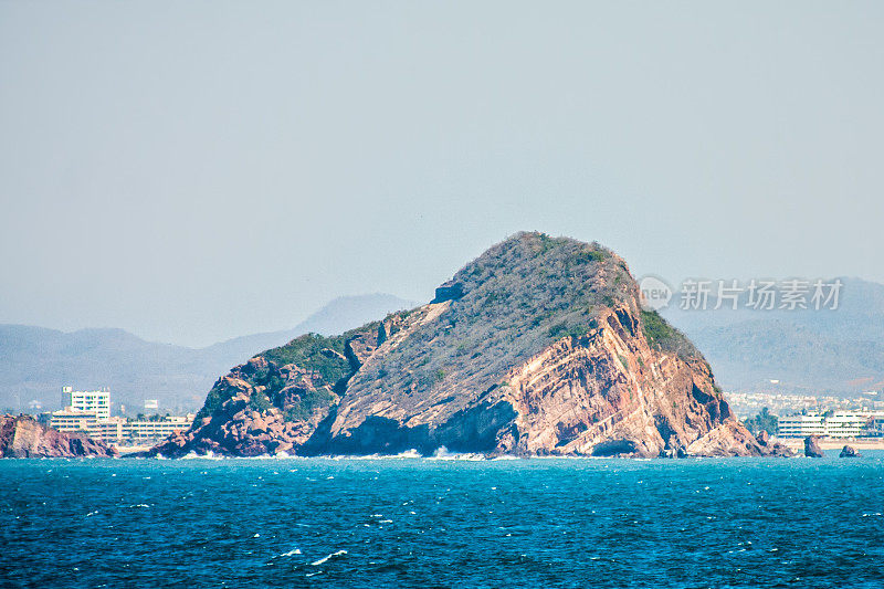 岩石和海洋Mazatlán