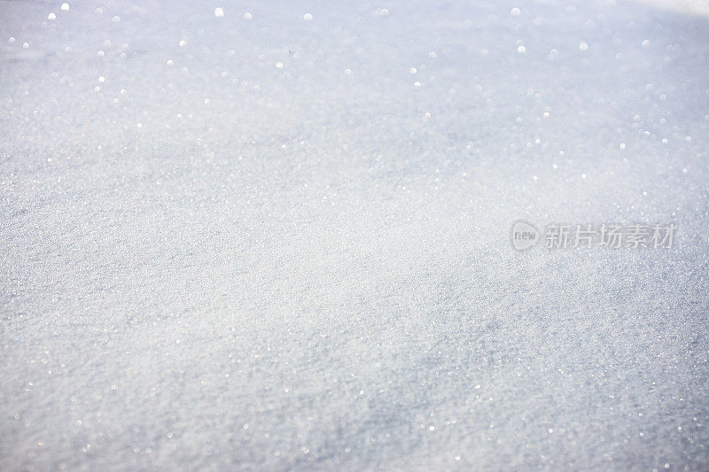 雪花表面晶莹剔透