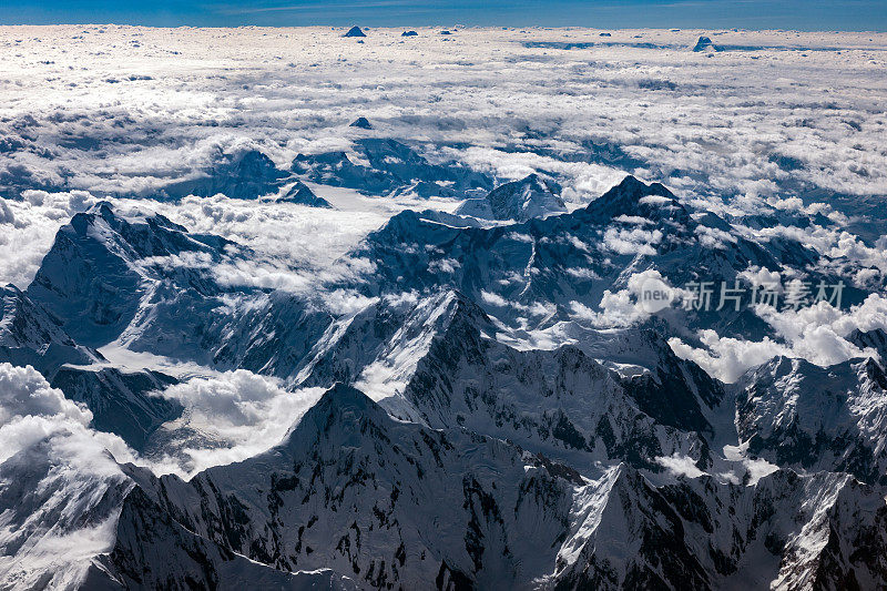 鸟瞰图巴基斯坦山脉，K2，巴基斯坦，喜马拉雅山，中亚