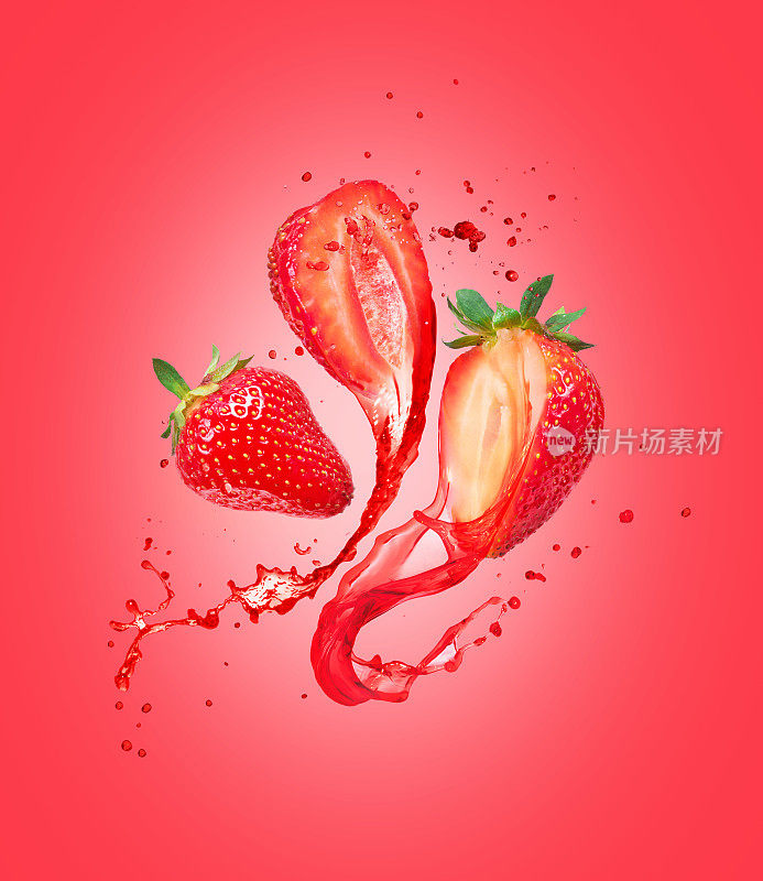 鲜红的背景上，切好的草莓会溅出果汁