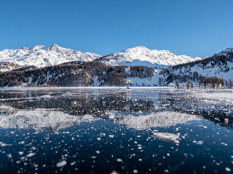 瑞士的冰湖和雪山