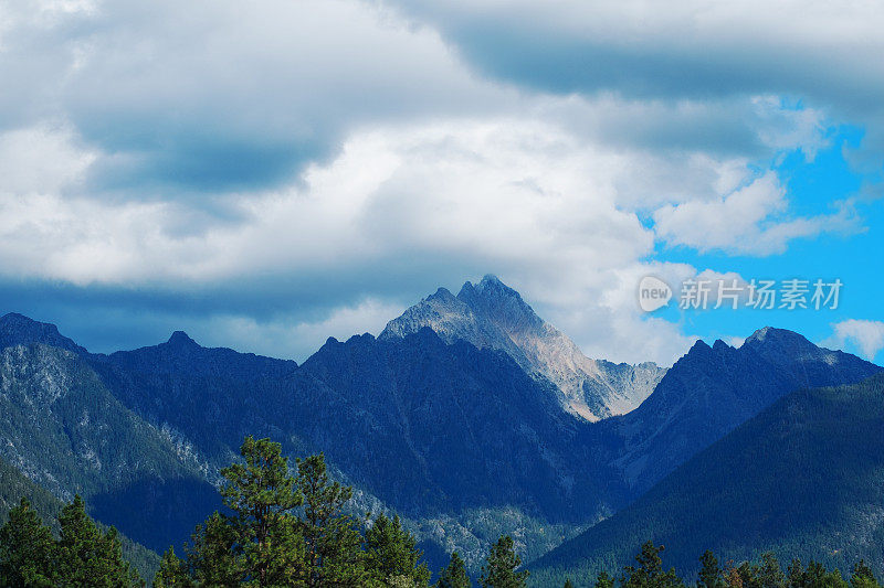 加拿大的山地景观