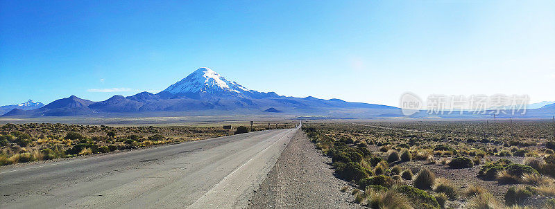通往萨贾马火山的道路，萨贾马国家公园全景图，玻利维亚