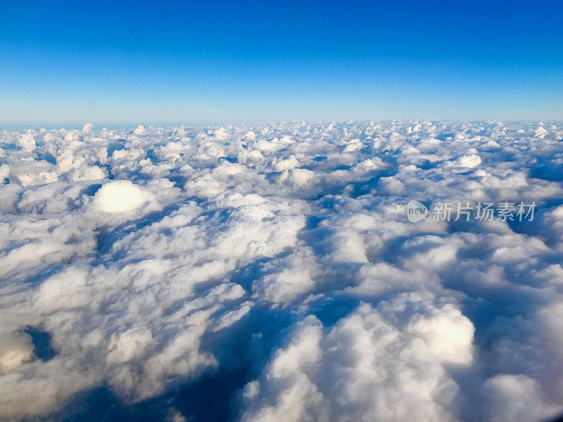 密歇根湖上空的云层