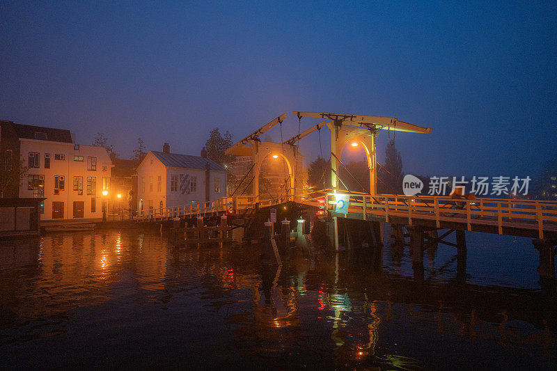 莱顿的夜景