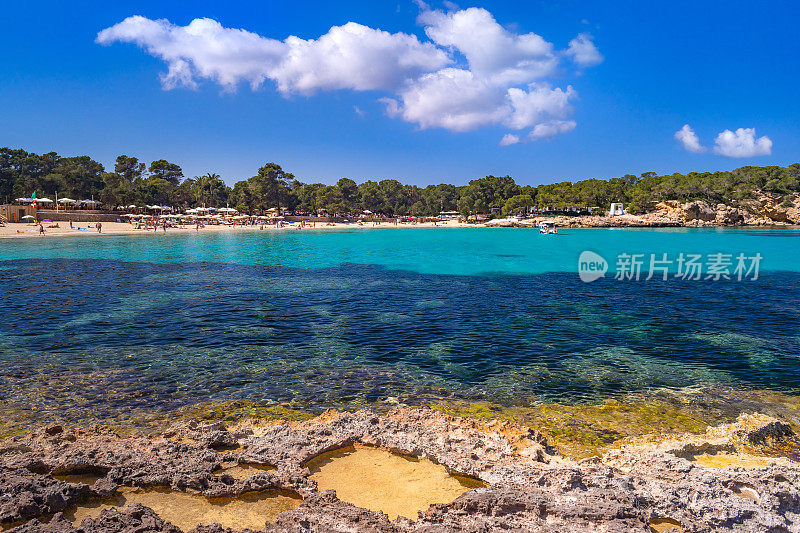 卡拉巴萨，海滩和海湾，伊比沙岛，西班牙