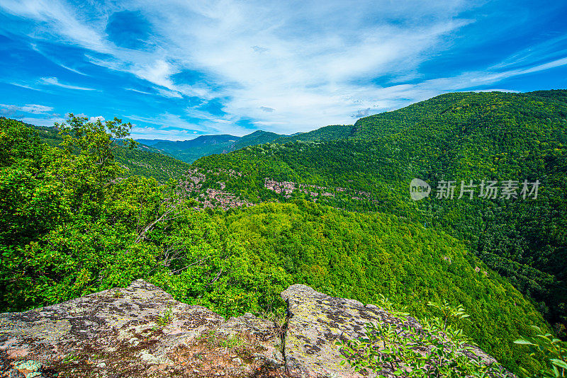 塞尔维亚东部的巴尔干山脉景观