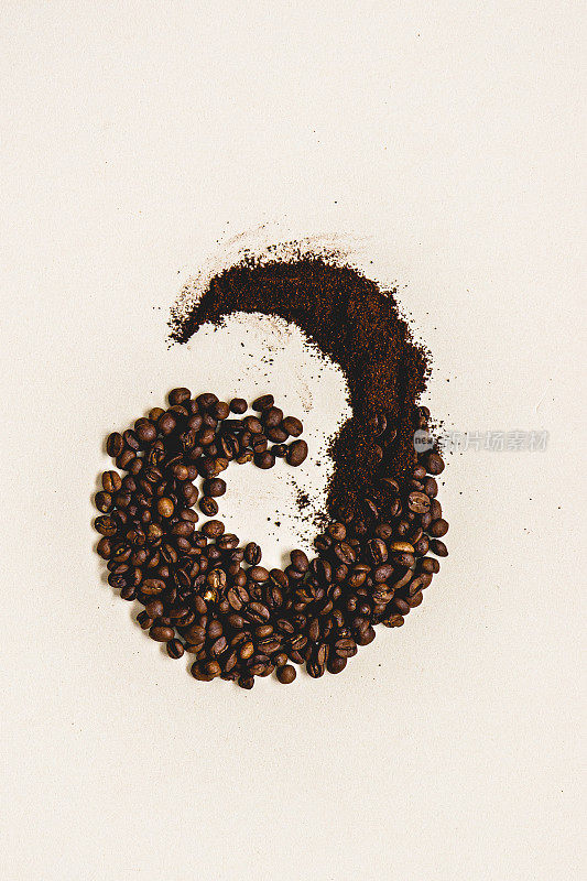 由咖啡豆和咖啡粉组成