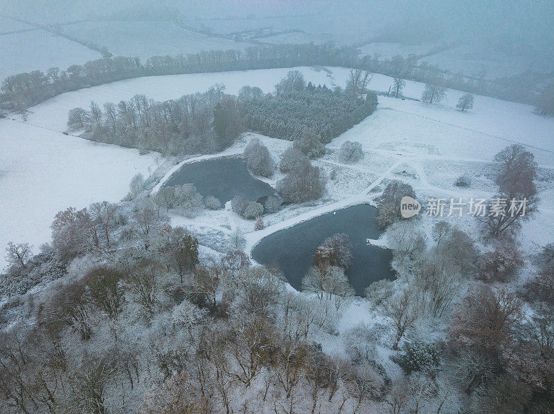 英国的空中雪景