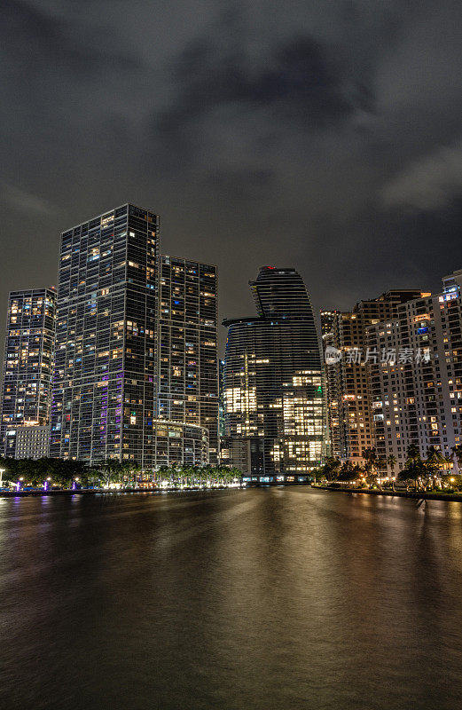 迈阿密市中心和Brickell_Miami的夜景