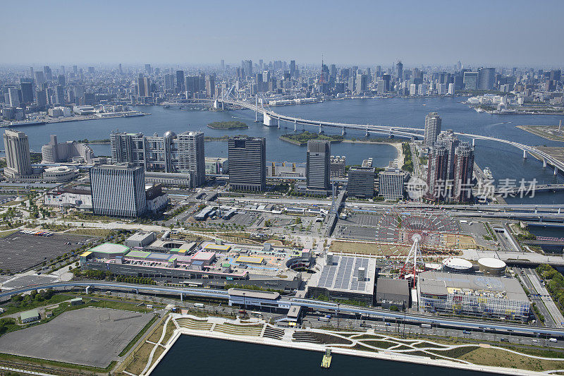 青美站航拍从东南侧朝东京塔，彩虹方向，东京都
