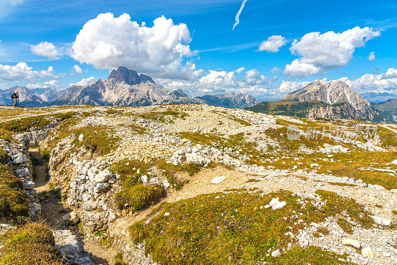 白云石山脉旅行