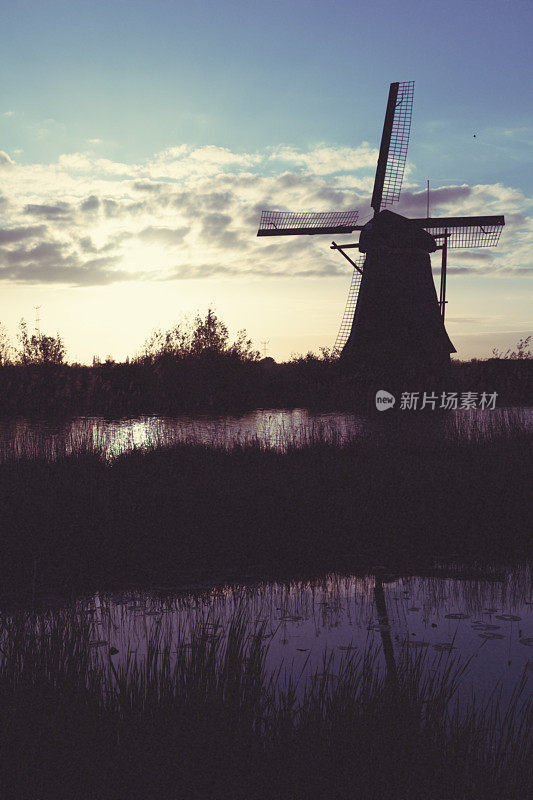 风车在Kinderdijk