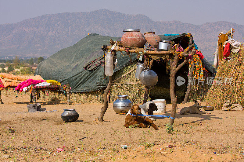 印度沙漠中孤独的房子
