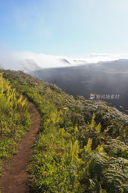 加拉帕戈斯群岛:蓝色火山边缘的徒步旅行路线