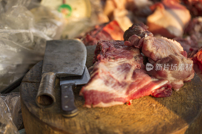 切肉刀和生肉