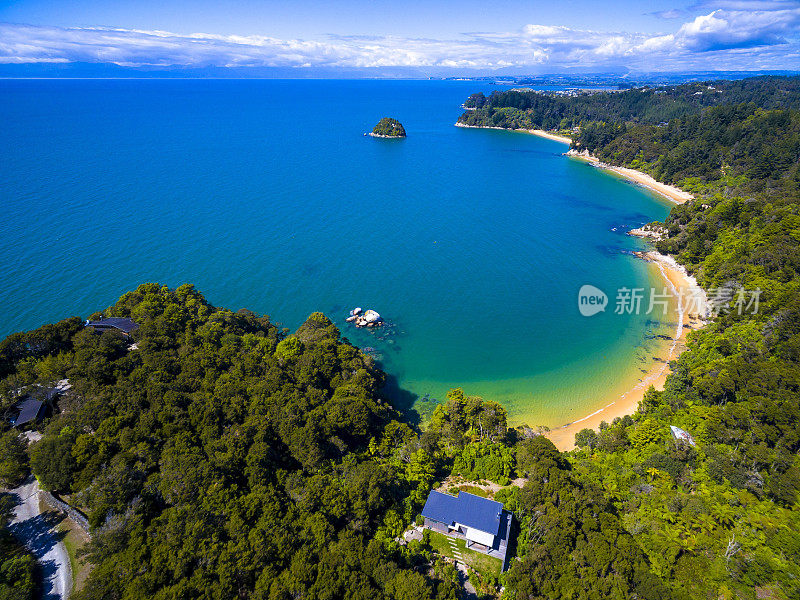 拆分苹果岩海滩鸟瞰图