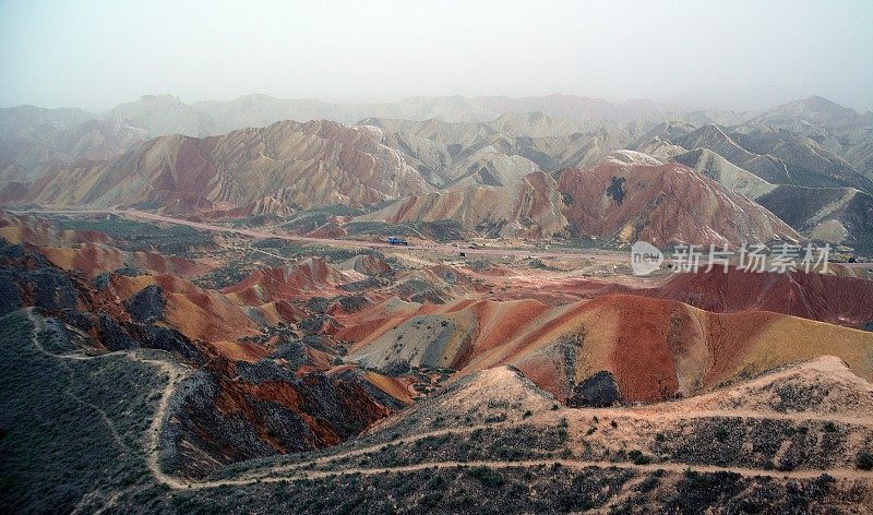 中国甘肃张掖丹霞地貌地质公园七彩山