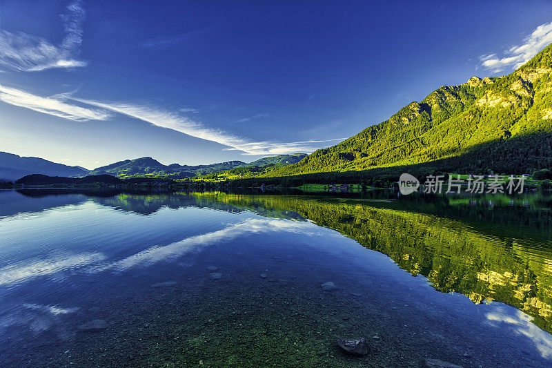 山湖(HDRi)