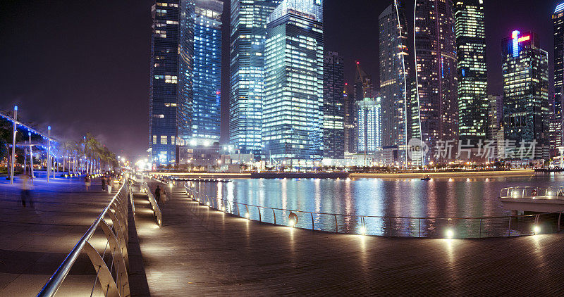 新加坡的滨海湾夜景