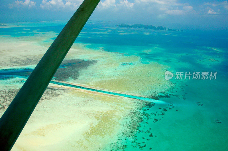 帕劳华丽的“海洋花园”:岩石群岛的鸟瞰图