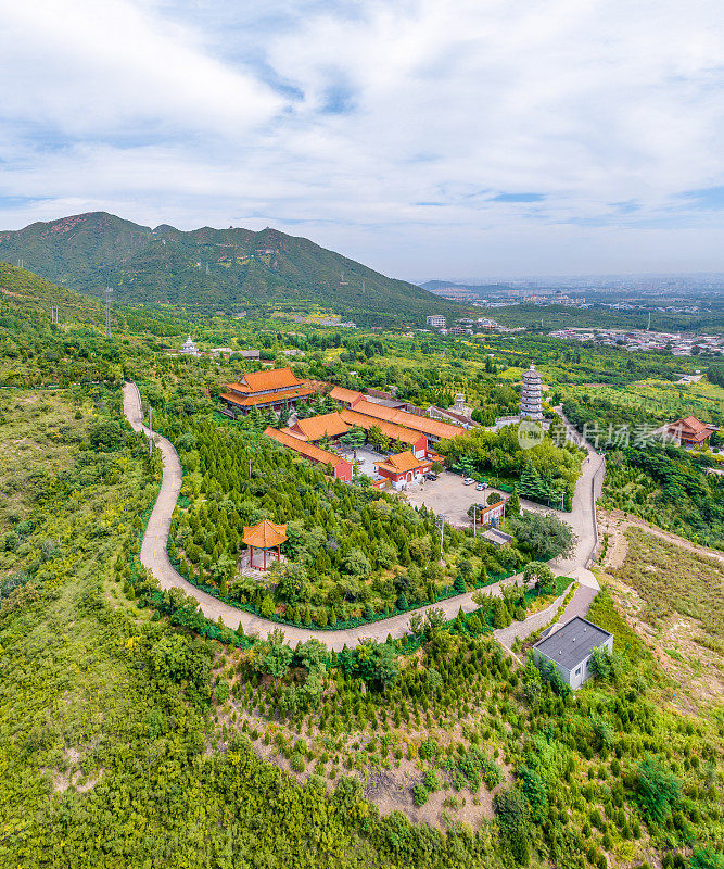 中国河北省石家庄市鹿泉区龙泉古寺航拍