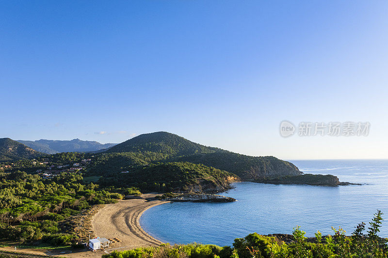 意大利撒丁岛西南部中国海岸的苏波尔图海滩