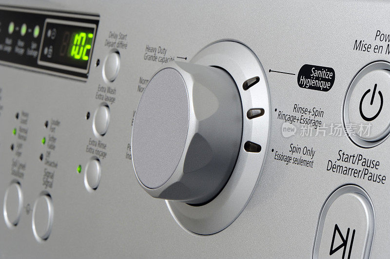 一个洗衣机的控制和显示的特写
