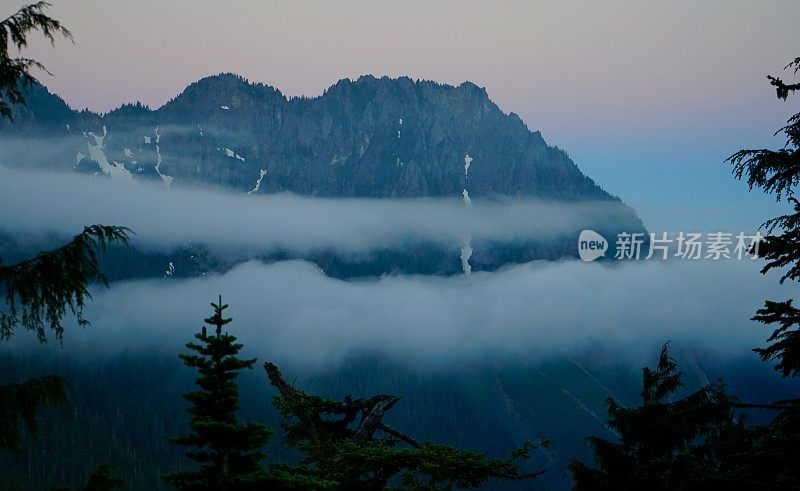 鹰峰黎明