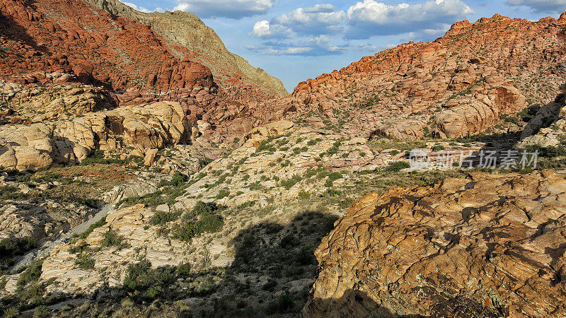 Calico山砂岩红岩峡谷公园景观，内华达小径