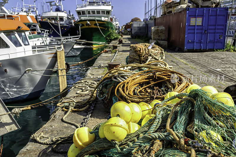 意大利萨莱诺渔场的渔网和绳索