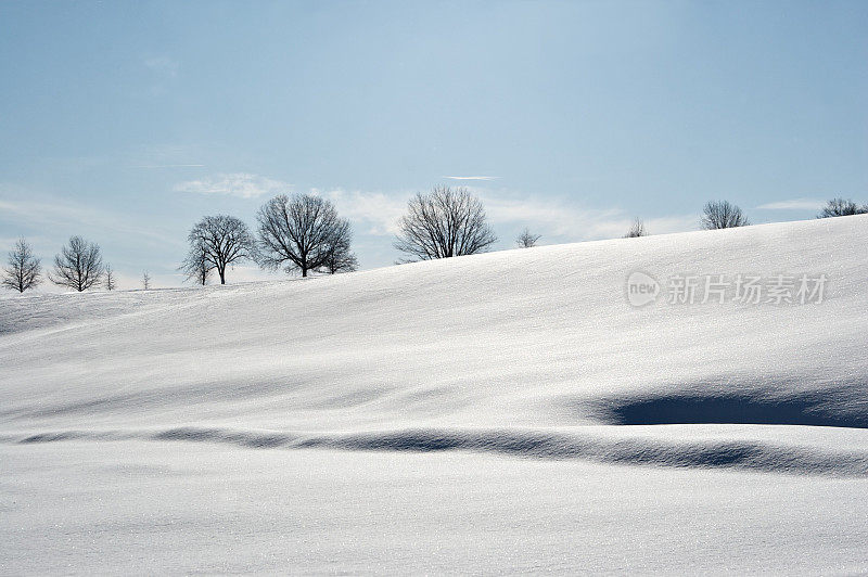 山上的雪