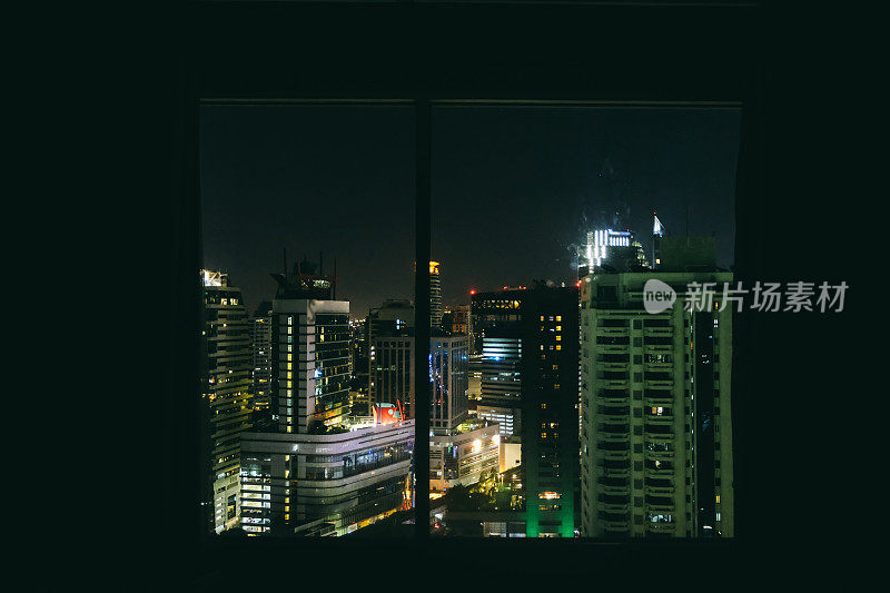窗外的曼谷夜景