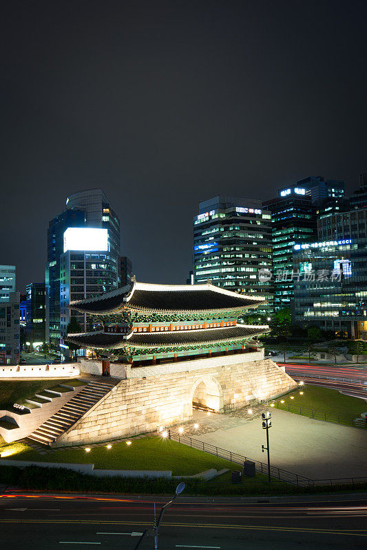 首尔南大门大厦夜景