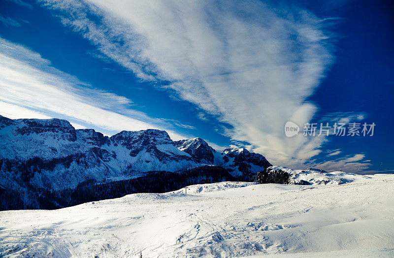 雪山