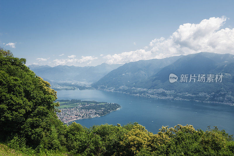 瑞士提契诺州马焦雷湖的地区景色