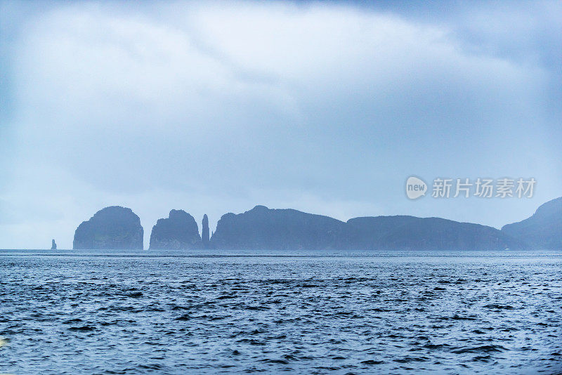 塔斯曼岛，鹰颈海岸悬崖在塔斯曼国家公园保护区，阿瑟港，塔斯马尼亚