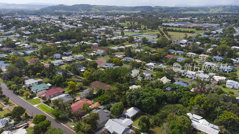 鸟瞰图的郊区房屋在一个澳大利亚的乡村小镇