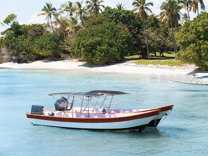 多米尼加共和国萨马纳湾卡约莱万多岛