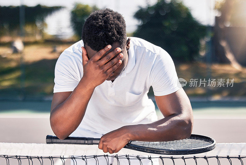 失败者，网球和黑人健身，为比赛和输在户外球场上头痛。心理健康，非裔美国男性和运动员，有压力，比赛失败后锻炼和训练不良。