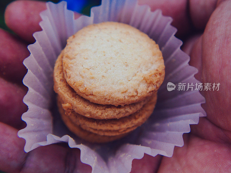 黄油牛奶饼干