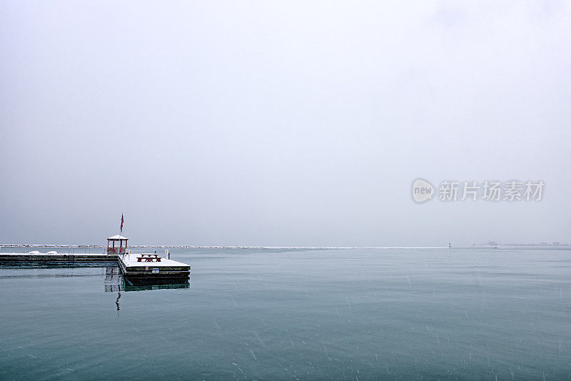 密歇根湖湖滨，芝加哥暴风雪