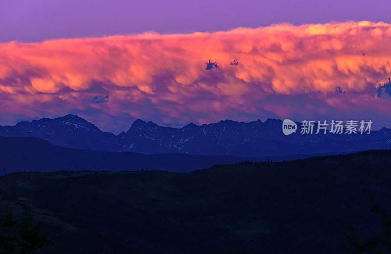 日落云山