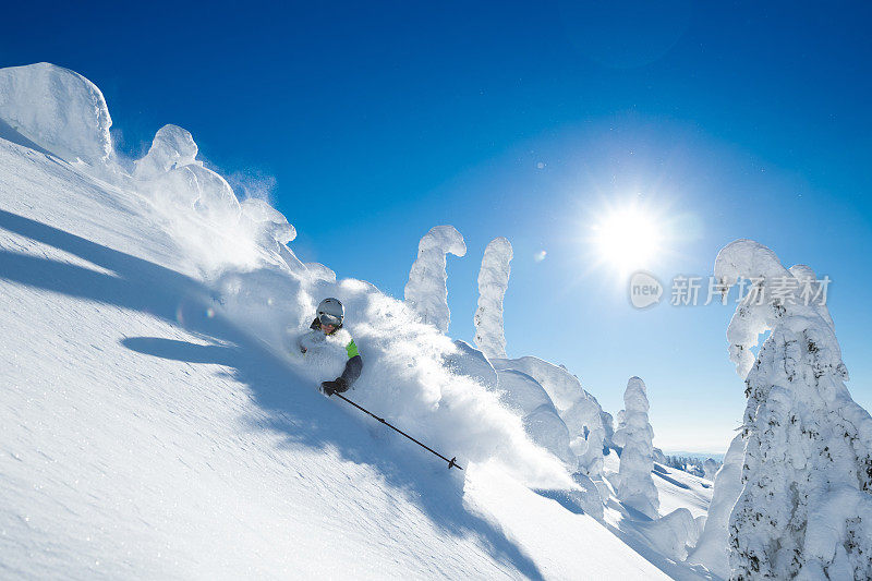 粉滑雪